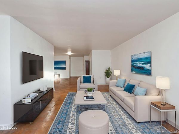 99-10 60th Avenue, Unit 1C, Corona, NY 11368