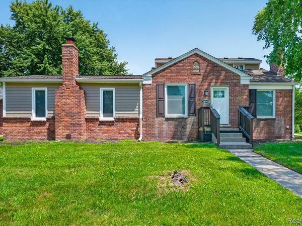 18902 Westmore Street, Livonia, MI 48152