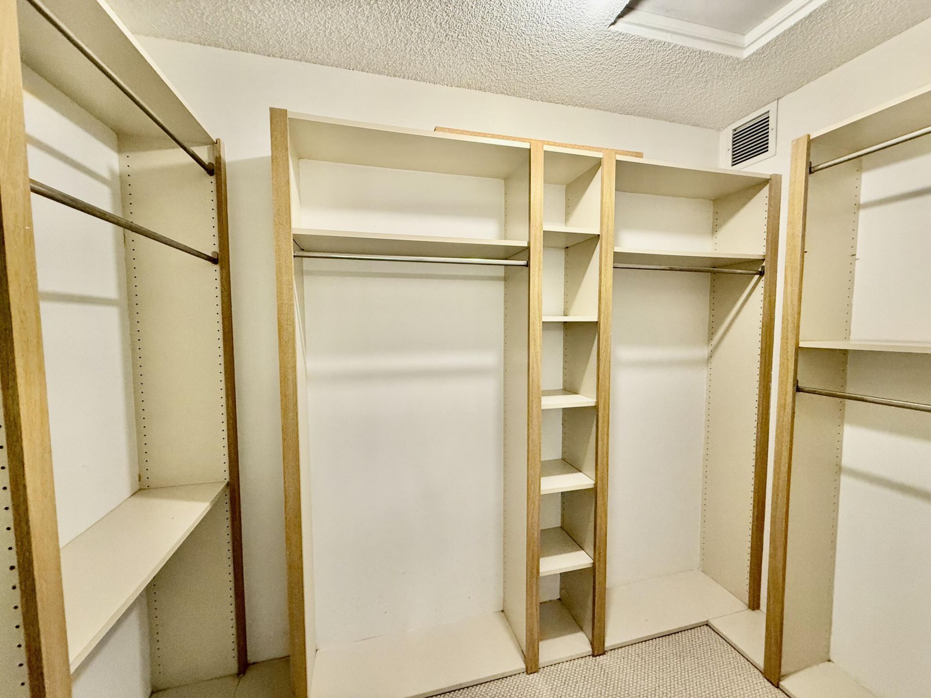 601 Seafarer Circle, Unit 504, Jupiter, FL 33477 Photo