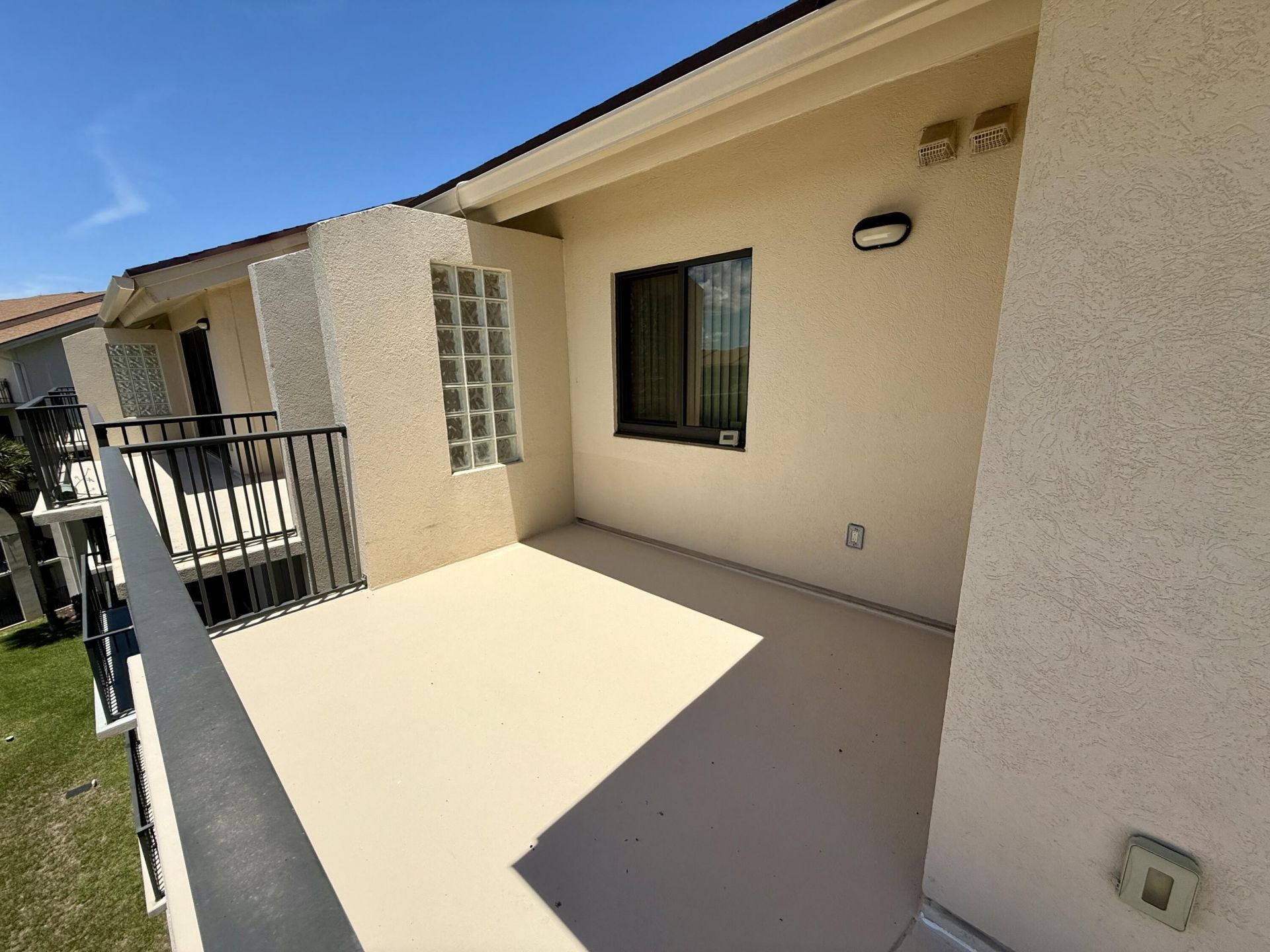 601 Seafarer Circle, Unit 504, Jupiter, FL 33477 Photo