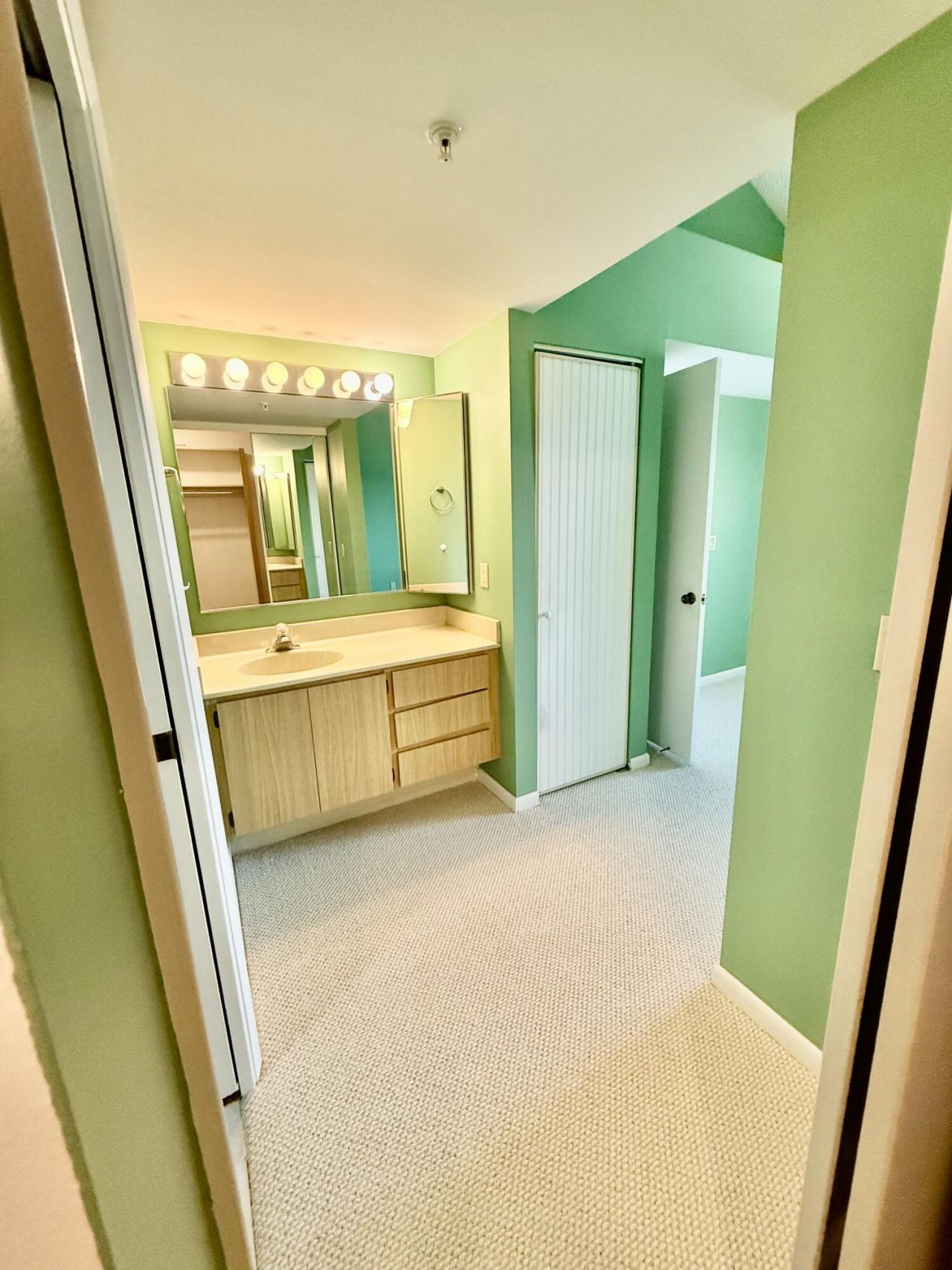 601 Seafarer Circle, Unit 504, Jupiter, FL 33477 Photo