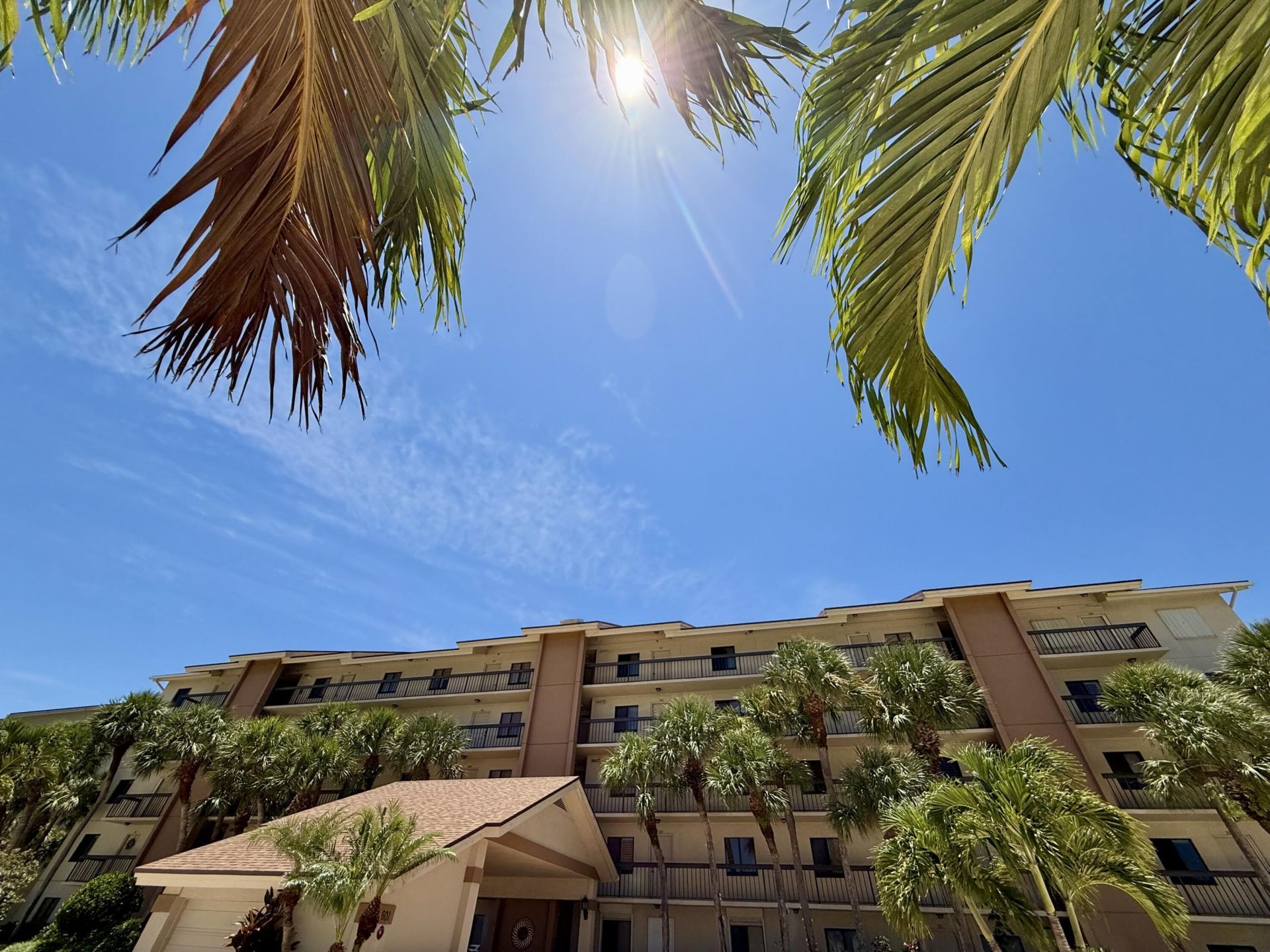 601 Seafarer Circle, Unit 504, Jupiter, FL 33477 Photo