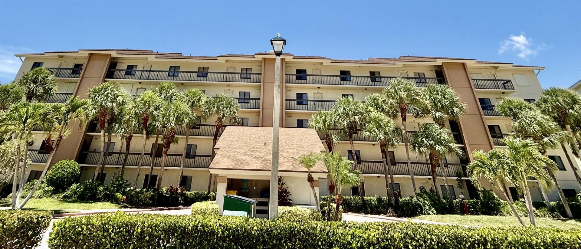 601 Seafarer Circle, Unit 504, Jupiter, FL 33477 Photo