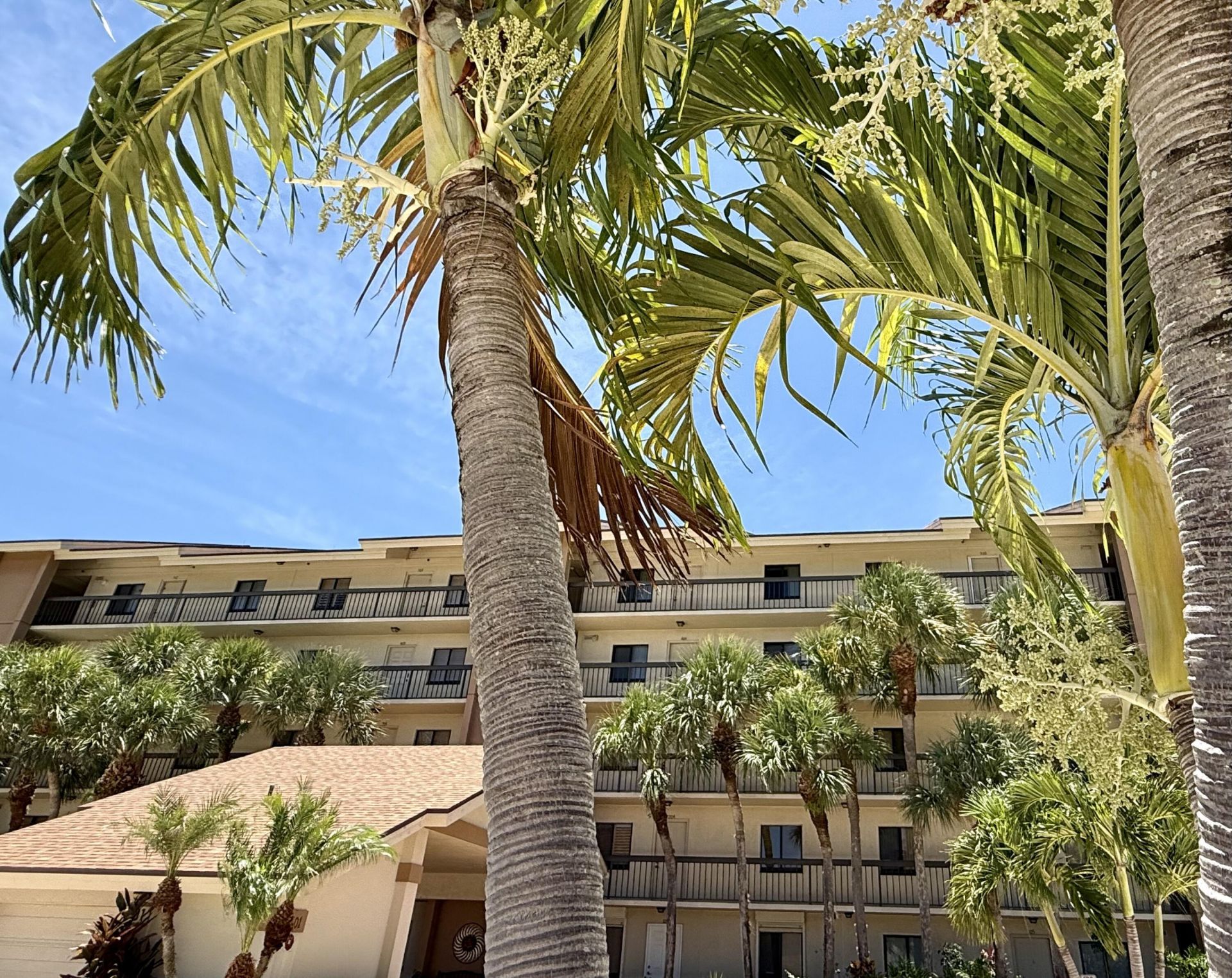 601 Seafarer Circle, Unit 504, Jupiter, FL 33477 Photo