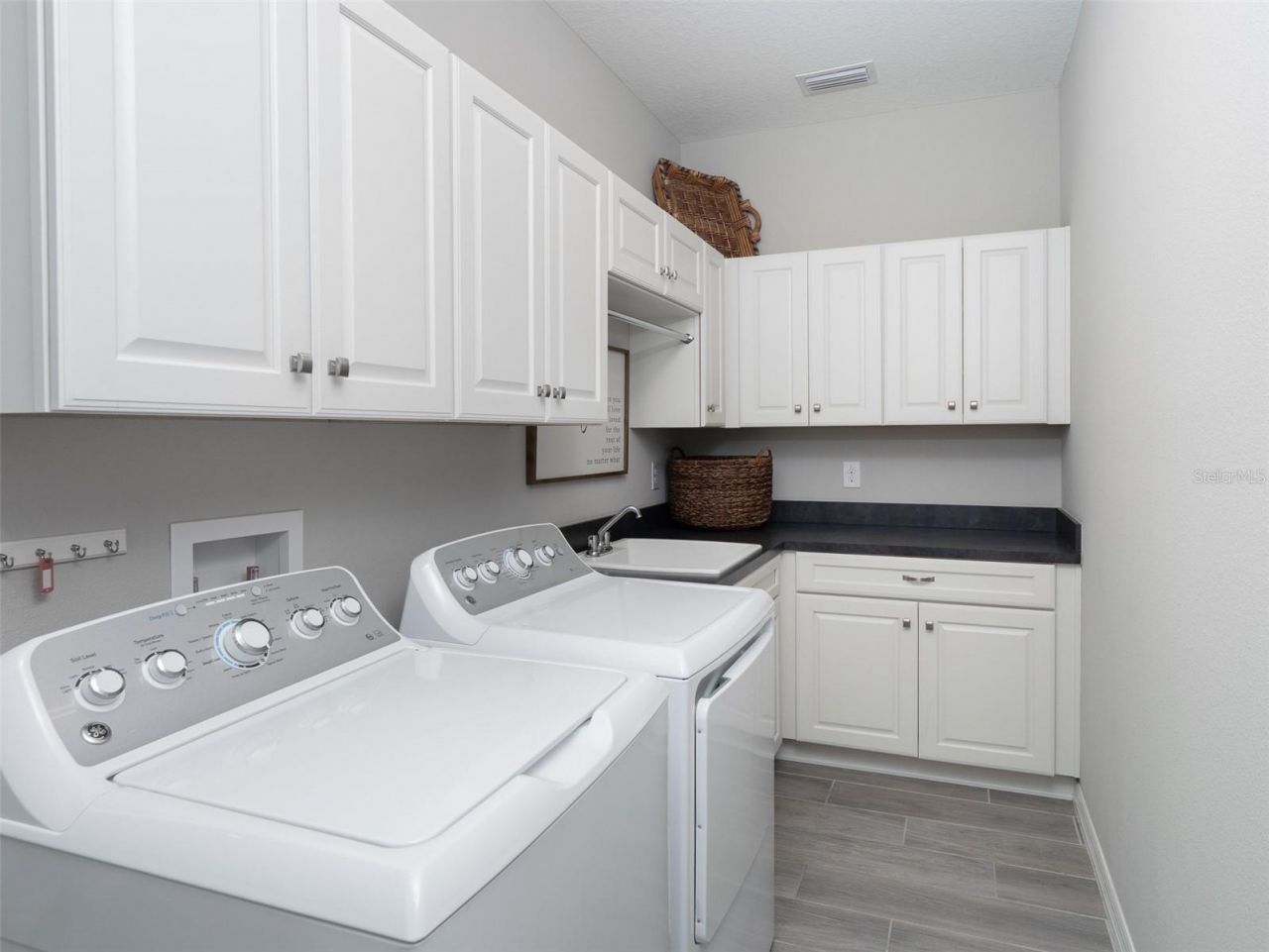 5555 NW 40th Place, Ocala, FL 34482 Photo