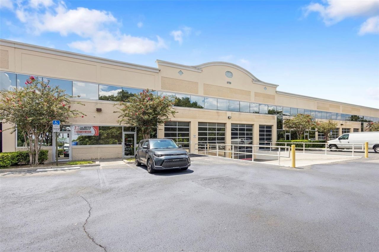 8750 Exchange Drive, Unit 5, Orlando, FL 32809 Photo