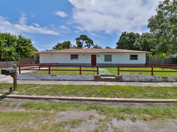 3024 W Dixie Boulevard, Fort Pierce, FL 34946