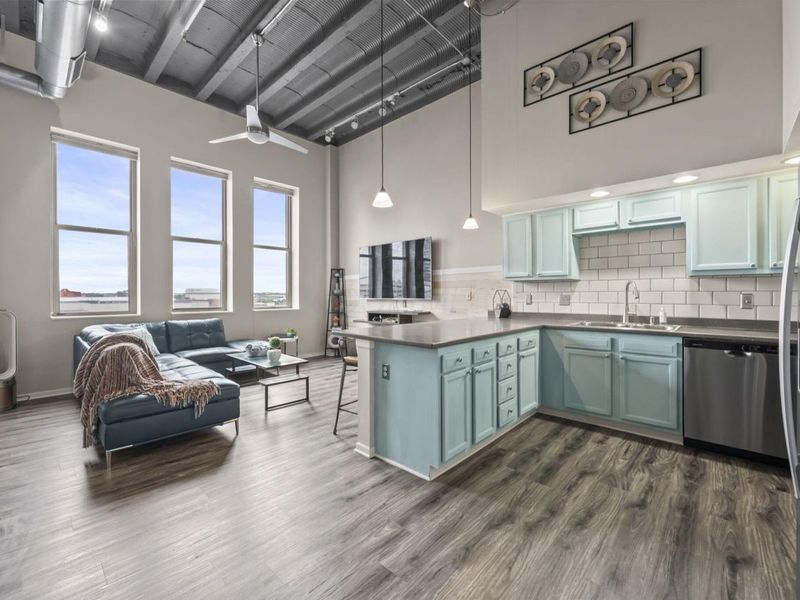 110 N 3rd Street, Unit 604, Columbus, OH 43215 Photo 1