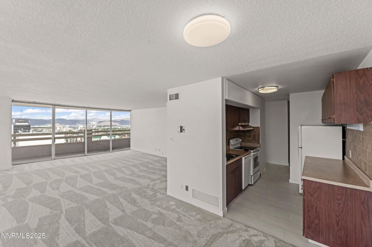 100 N Arlington Avenue, Unit 21K, Reno, NV 89501 Photo