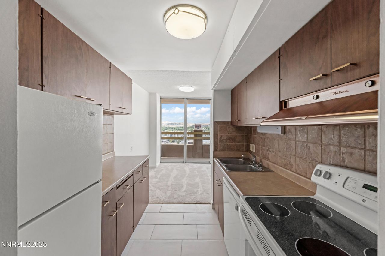 100 N Arlington Avenue, Unit 21K, Reno, NV 89501 Photo