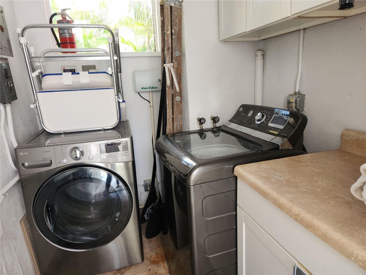 565 Golden Gate Point, Unit 1, Sarasota, FL 34236 Photo