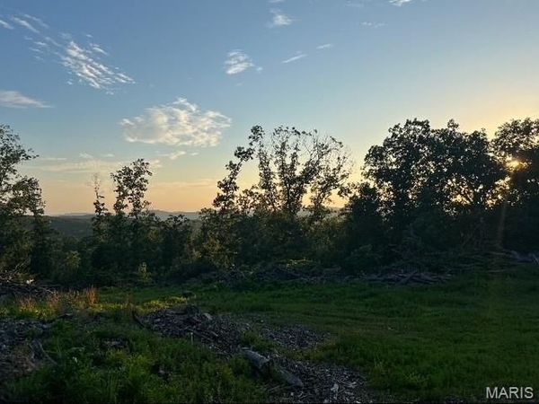 15 N Hwy, Middlebrook, MO 63656