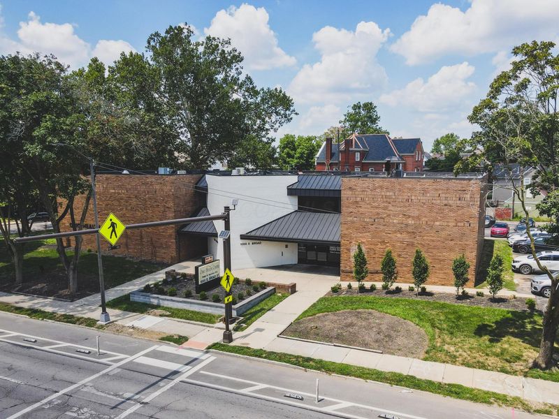 1000 E Broad Street, Unit 203, Columbus, OH 43205 Photo 1