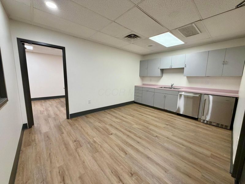 1000 E Broad Street, Unit 203, Columbus, OH 43205 Photo 8