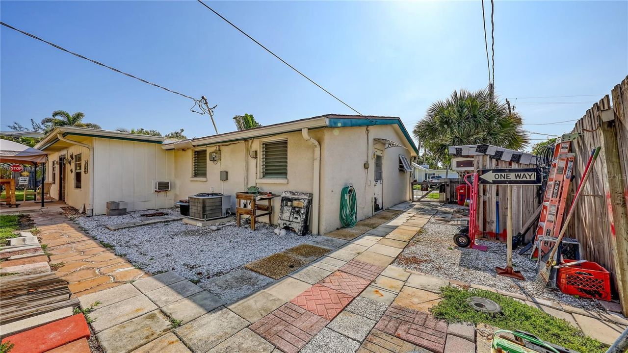 5302 Las Rosas, Sarasota, FL 34242 Photo