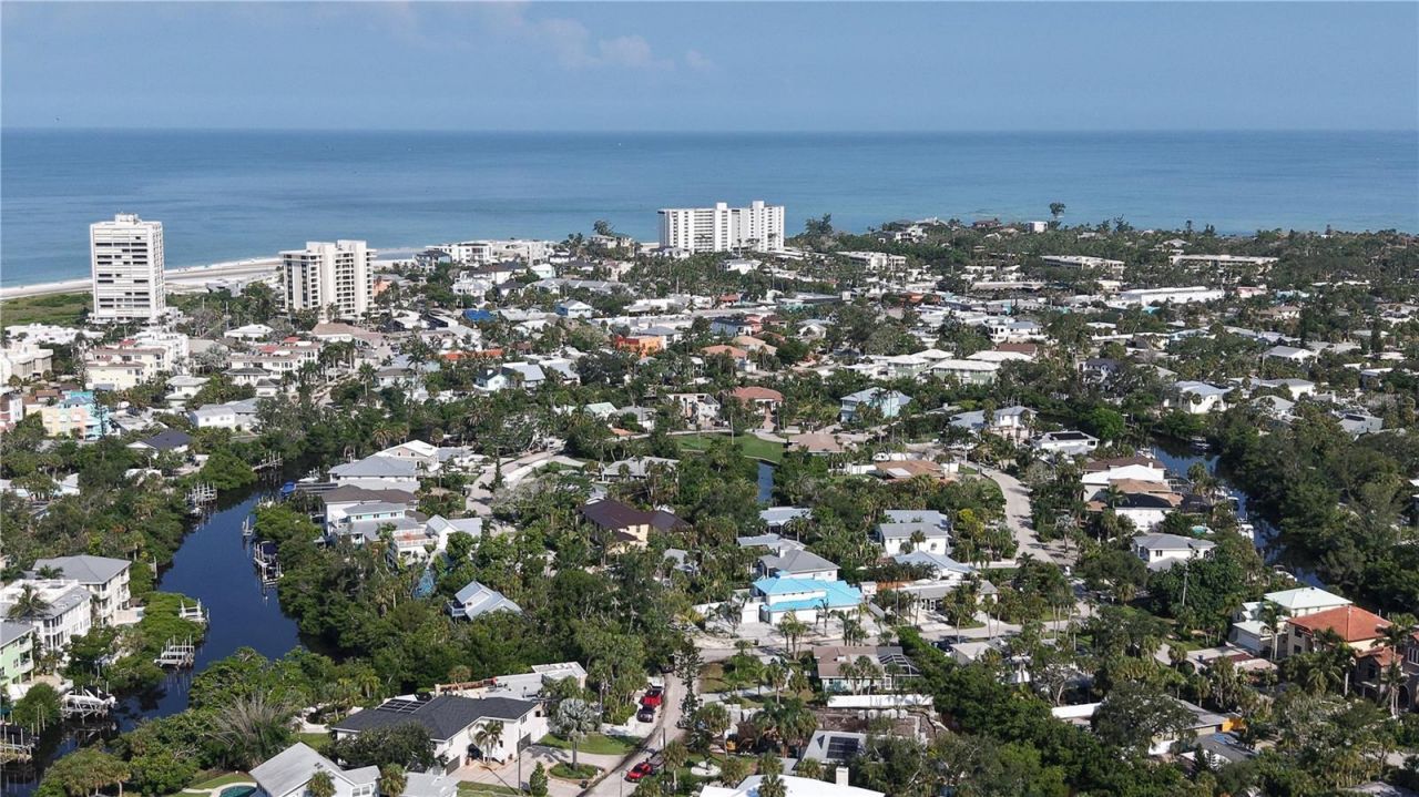 5302 Las Rosas, Sarasota, FL 34242 Photo