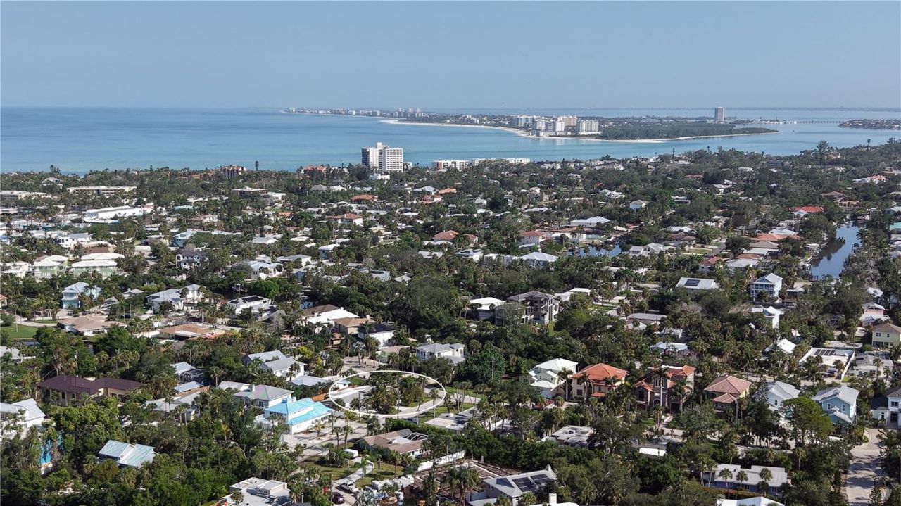 5302 Las Rosas, Sarasota, FL 34242 Photo