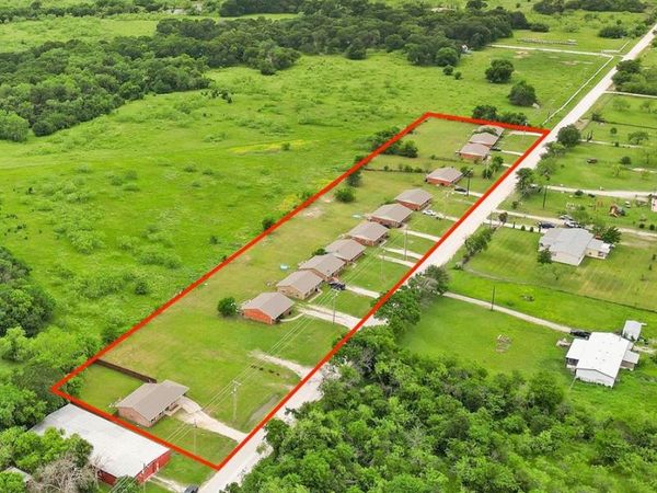 3227 CR 2004, Corsicana, TX 75110