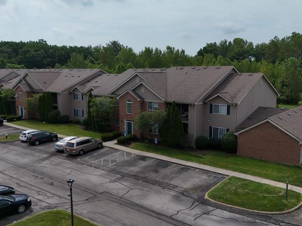 6523 Dorothys Creek, Canal Winchester, OH 43110