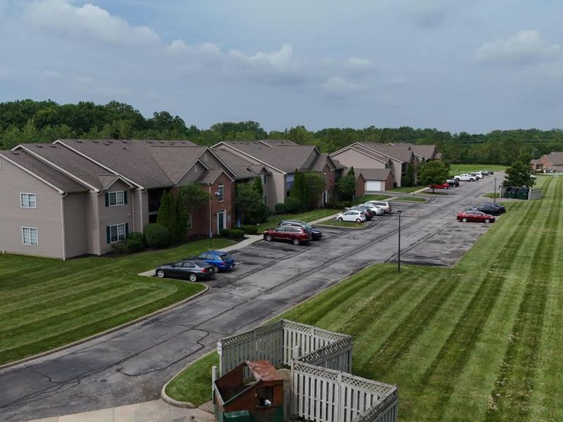 6523 Dorothys Creek, Canal Winchester, OH 43110 Photo 2