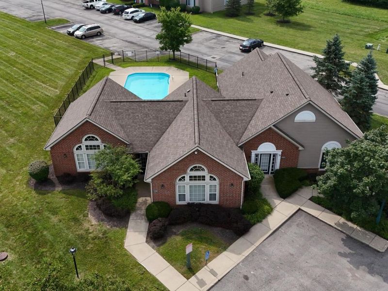 6523 Dorothys Creek, Canal Winchester, OH 43110 Photo 3