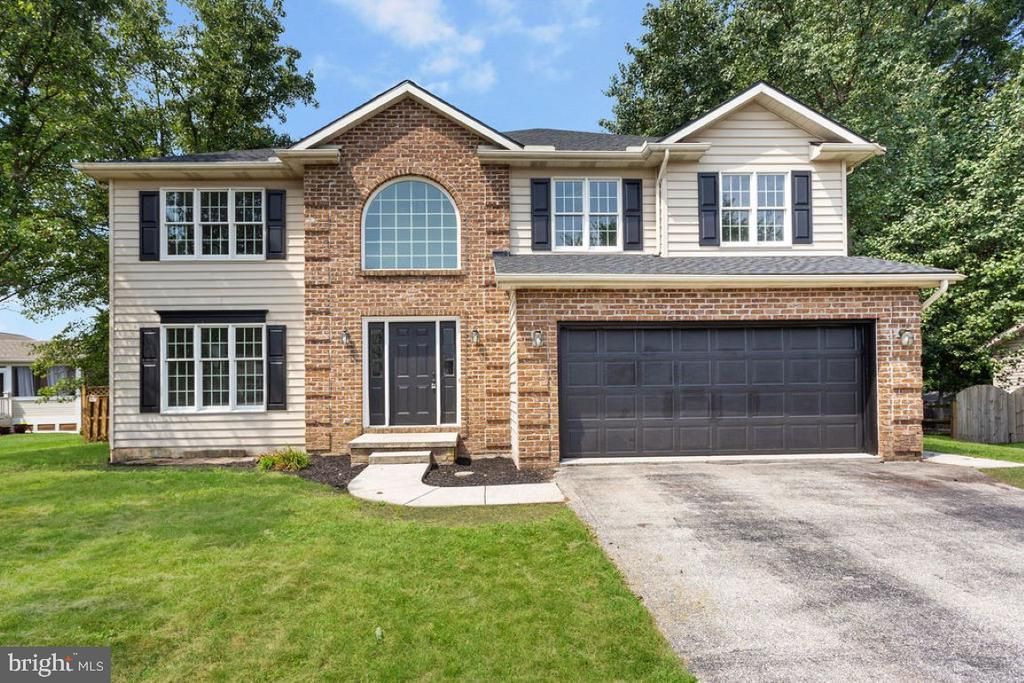 33 Chinkapin Drive, New Oxford, PA 17350 Main Photo