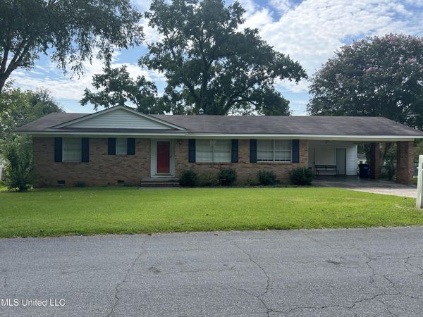 11 Shadow Lane, Natchez, MS 39120