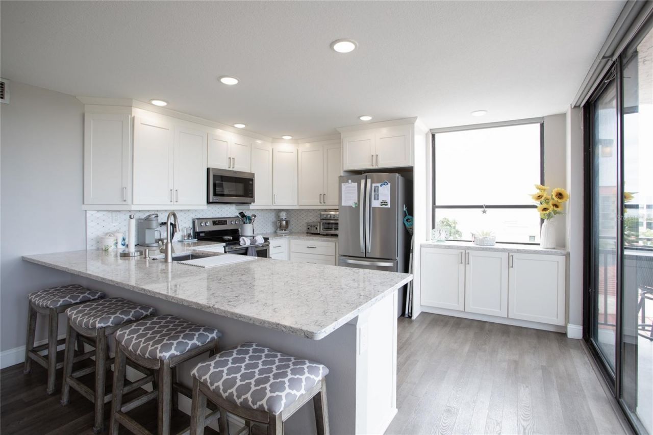 6210 Sun Boulevard, Unit 506, Saint Petersburg, FL 33715 Photo