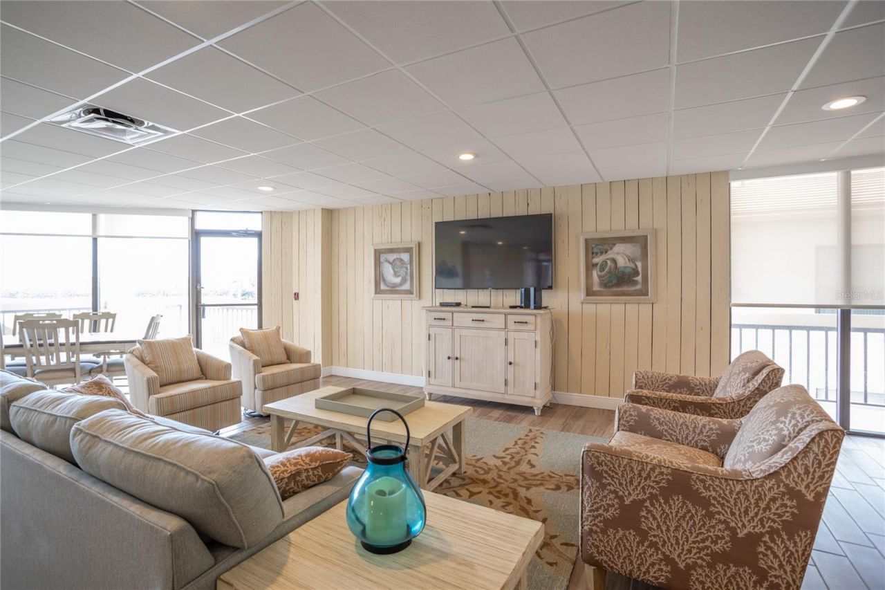 6210 Sun Boulevard, Unit 506, Saint Petersburg, FL 33715 Photo