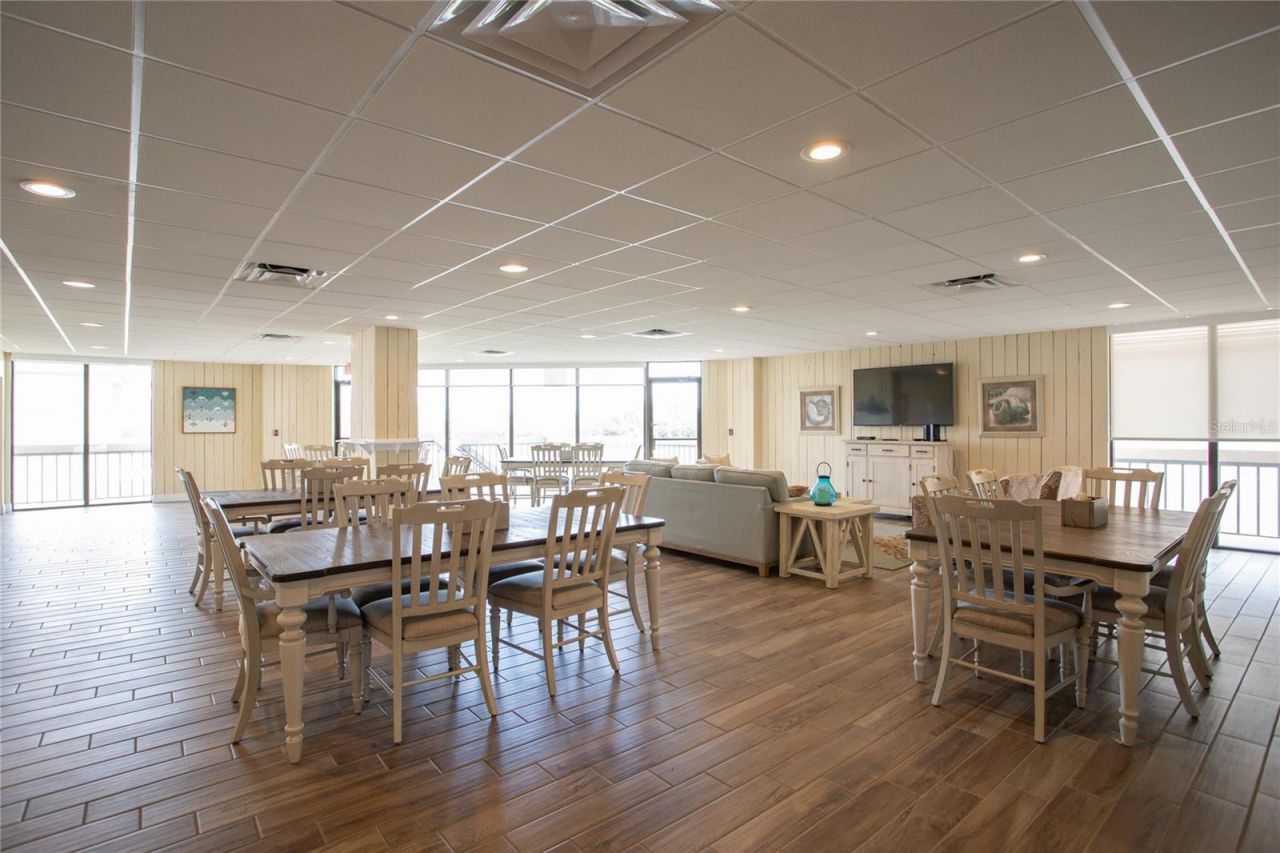 6210 Sun Boulevard, Unit 506, Saint Petersburg, FL 33715 Photo