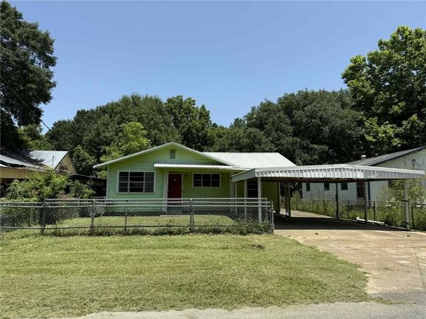 117 SAM Street, Eunice, LA 70535