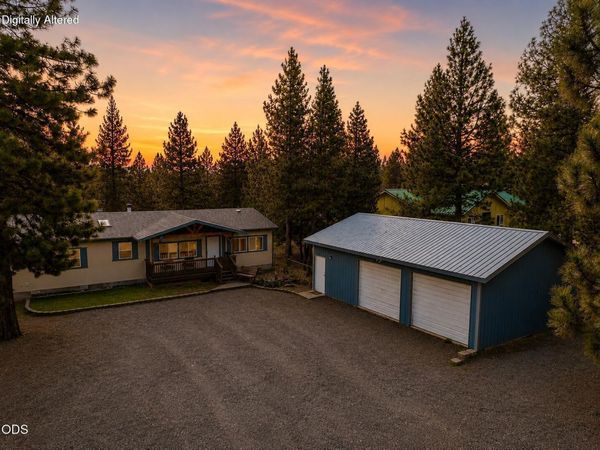 15957 Sparks Drive, La Pine, OR 97739