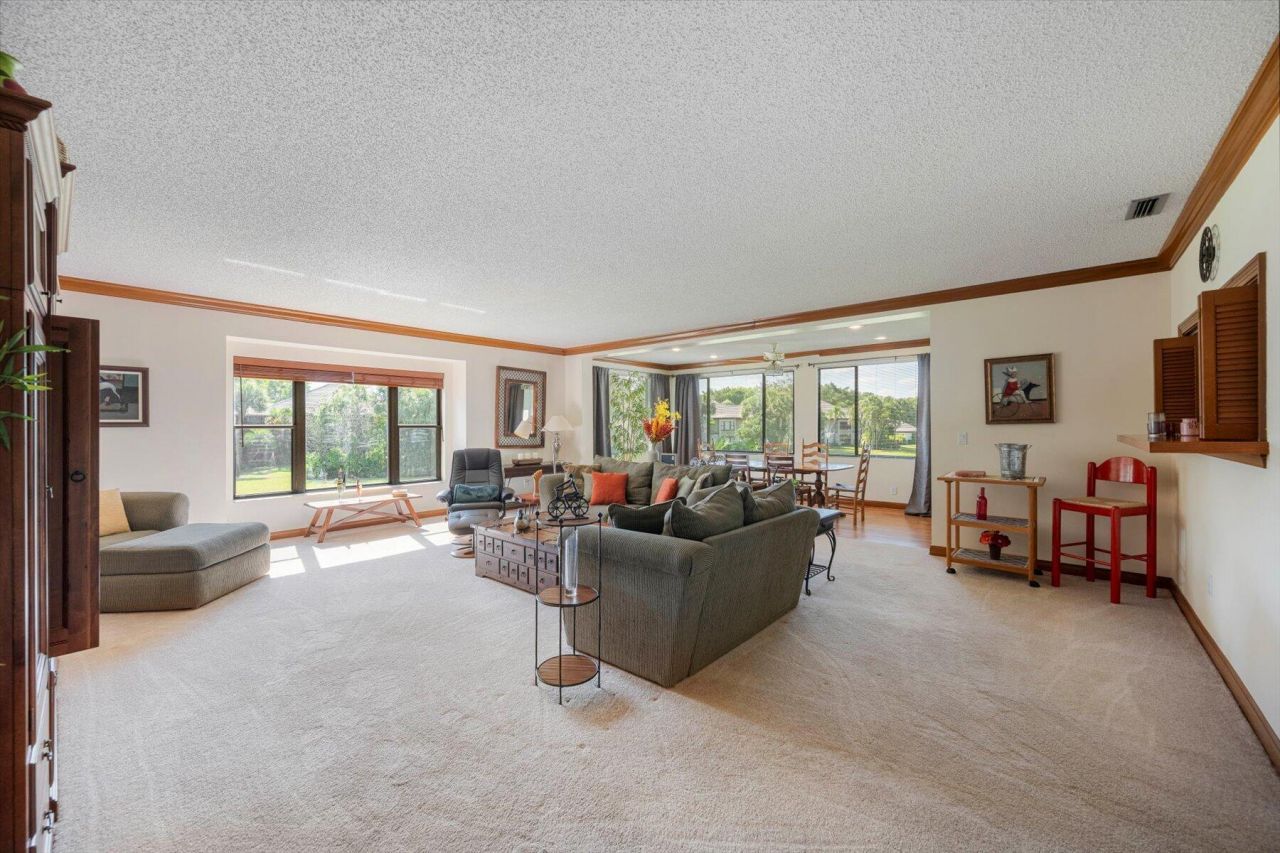 13244 Polo Club Road, Unit C207, Wellington, FL 33414 Photo