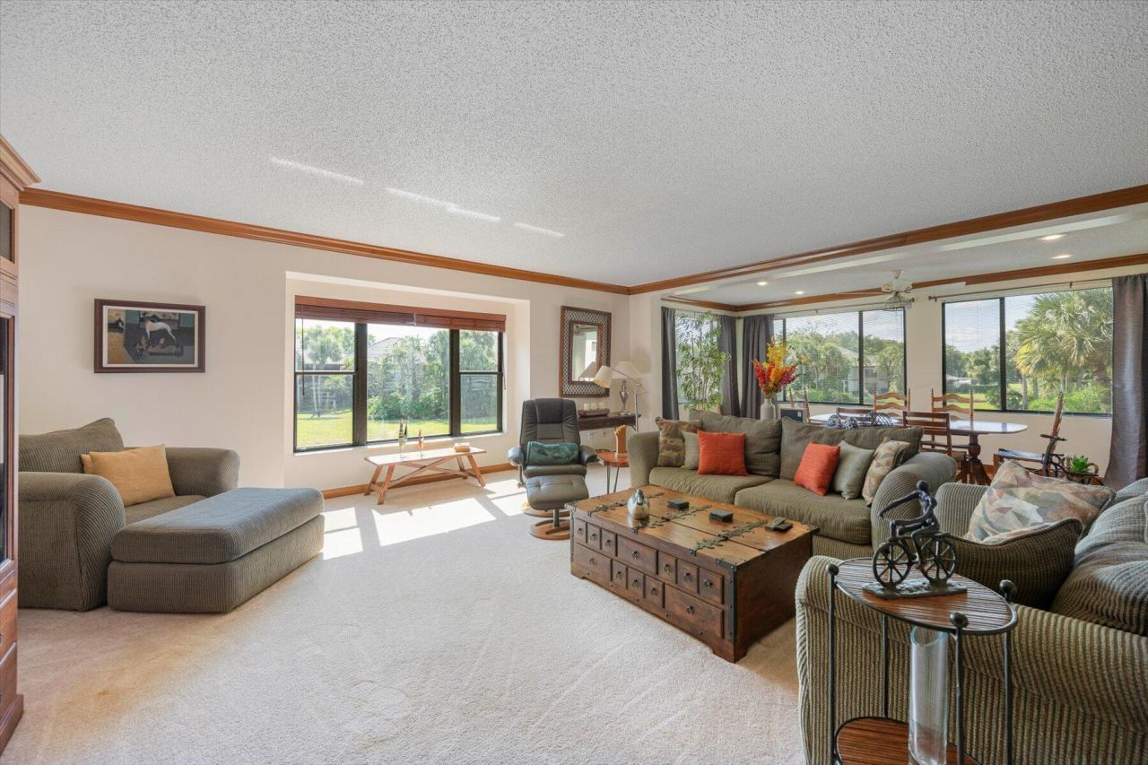 13244 Polo Club Road, Unit C207, Wellington, FL 33414 Photo