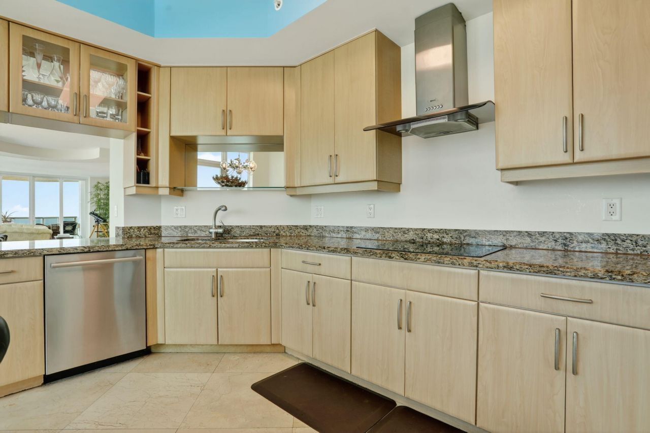 1430 S Ocean Blvd, Unit 10-a, Lauderdale by the Sea, FL 33062 Photo