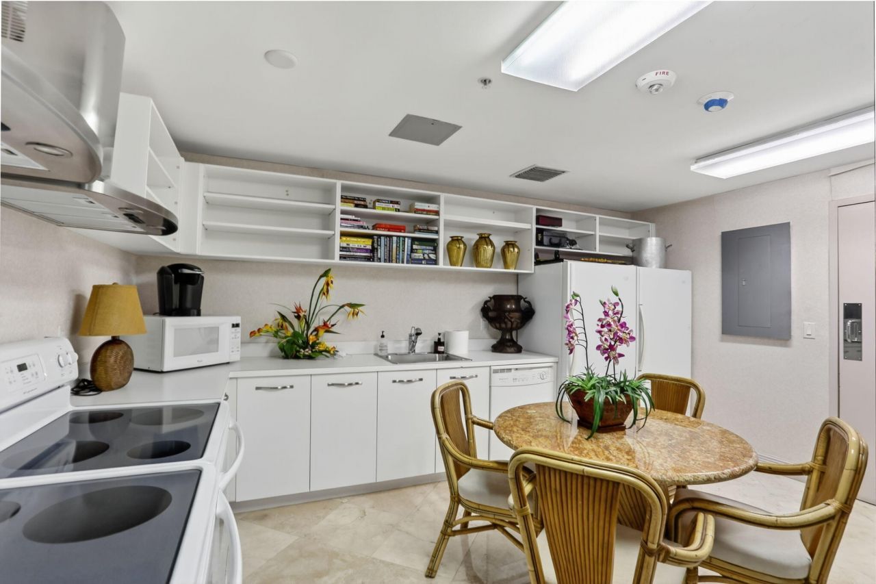 1430 S Ocean Blvd, Unit 10-a, Lauderdale by the Sea, FL 33062 Photo