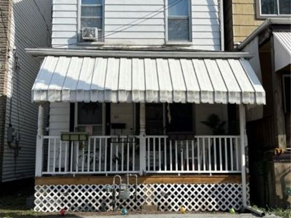 61 Sycamore St, Etna, PA 15223