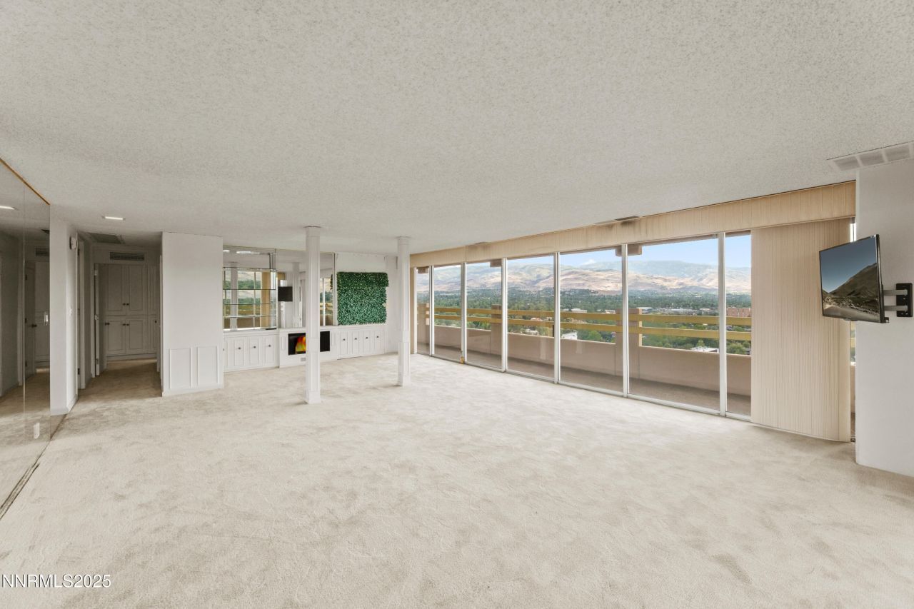 100 N Arlington Avenue, Unit 23P, Reno, NV 89501 Photo