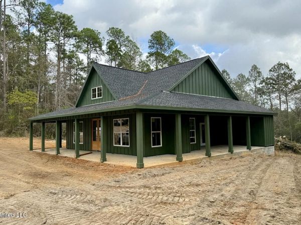 16744 W Spring Lake Drive, Vancleave, MS 39565