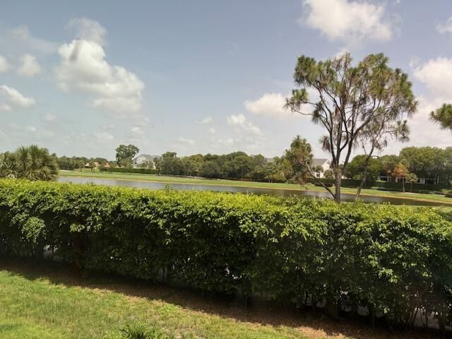 3525 Village Boulevard, Unit 203, West Palm Beach, FL 33409 Photo