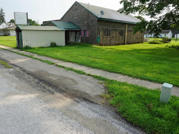 115 Main Street, Holland, IA 50642