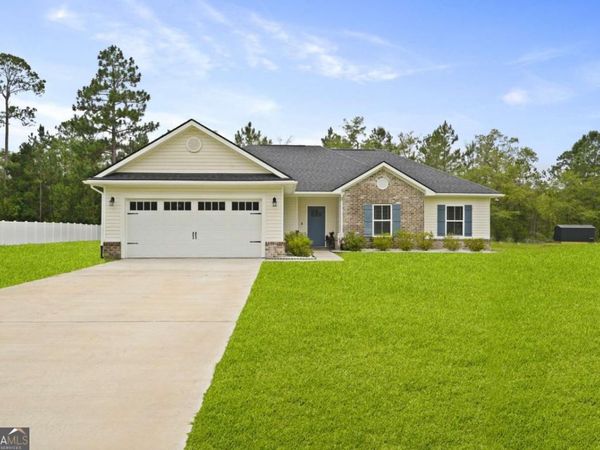 172 Taylor Creek Drive NE, Ludowici, GA 31316