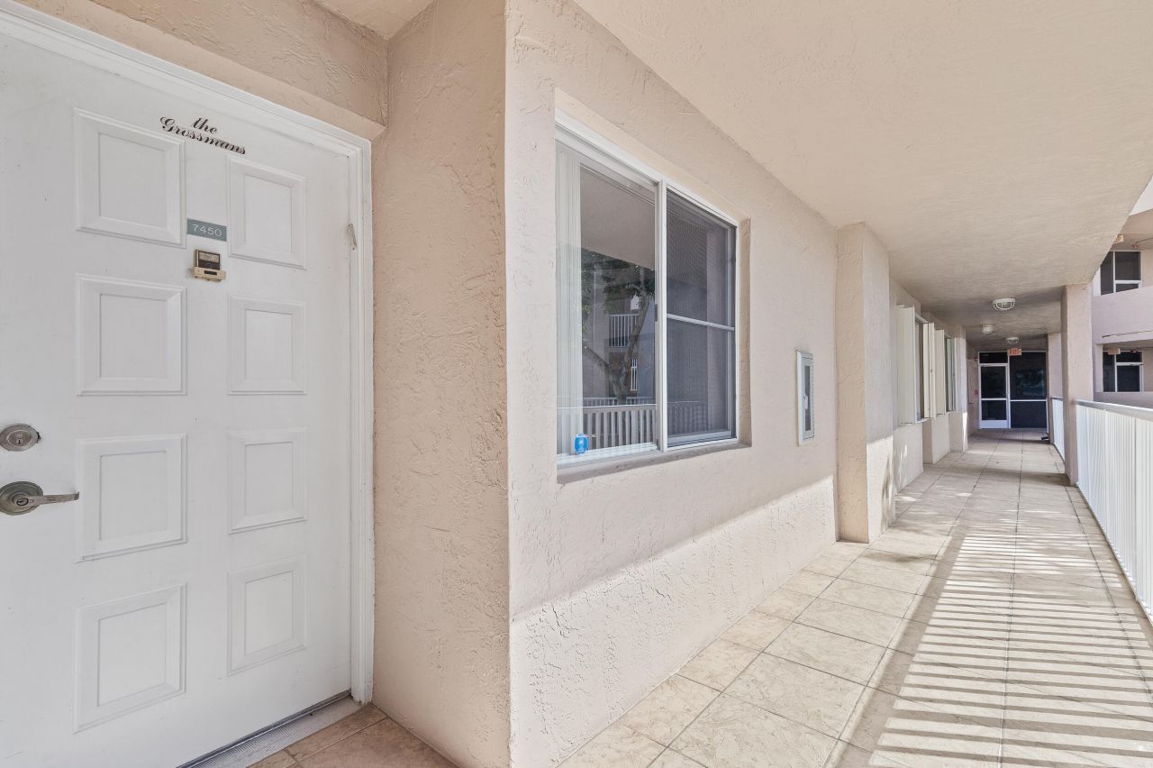 7450 Trent Drive, Unit 302, Tamarac, FL 33321 Photo