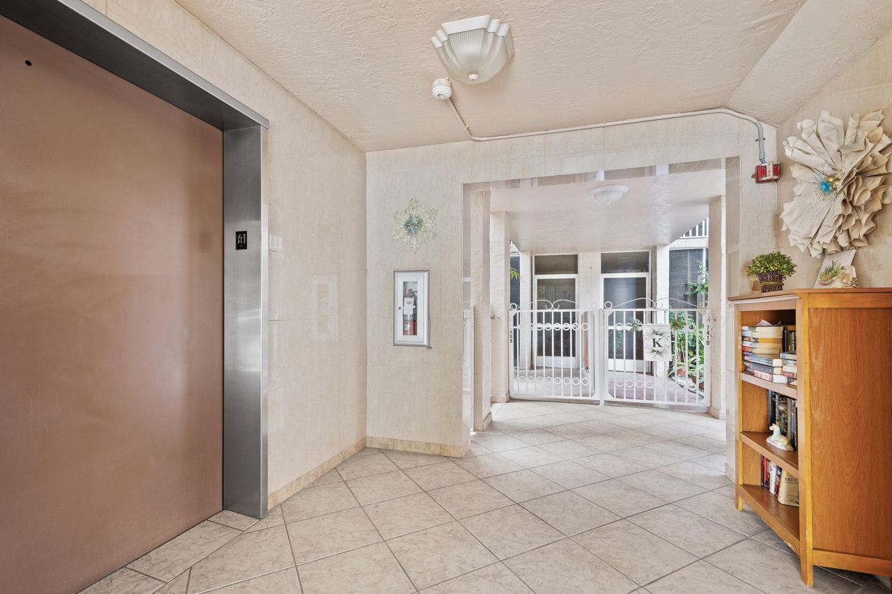 7450 Trent Drive, Unit 302, Tamarac, FL 33321 Photo