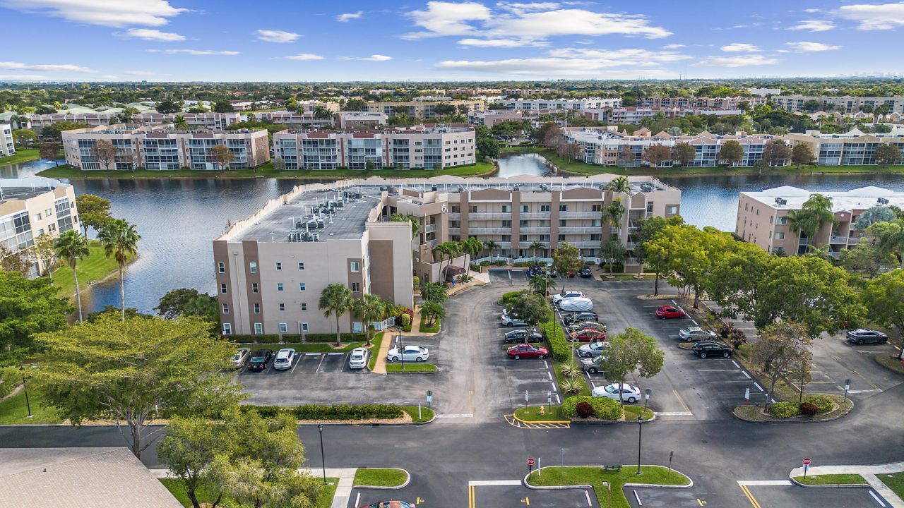 7450 Trent Drive, Unit 302, Tamarac, FL 33321 Photo