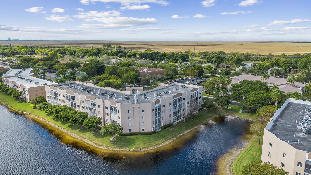 7450 Trent Drive, Unit 302, Tamarac, FL 33321 Photo