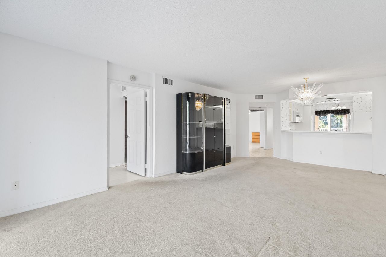 7450 Trent Drive, Unit 302, Tamarac, FL 33321 Photo