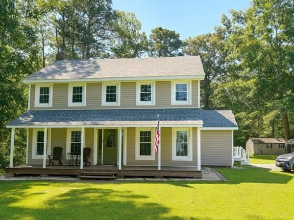 98 Normans Corner Road, FARNHAM, VA 22460
