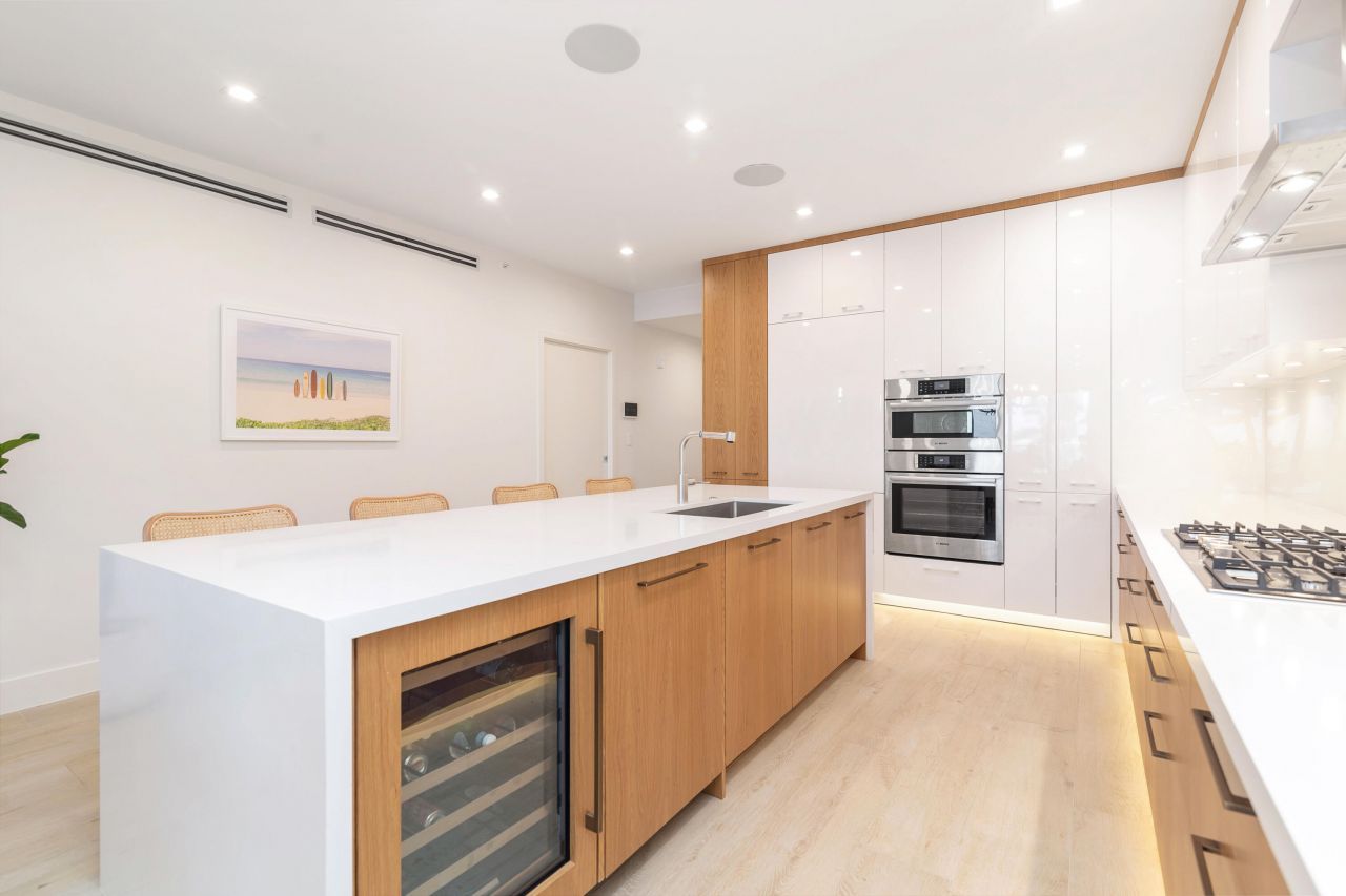 150 Inlet Way, Unit 1 E, Palm Beach Shores, FL 33404 Photo