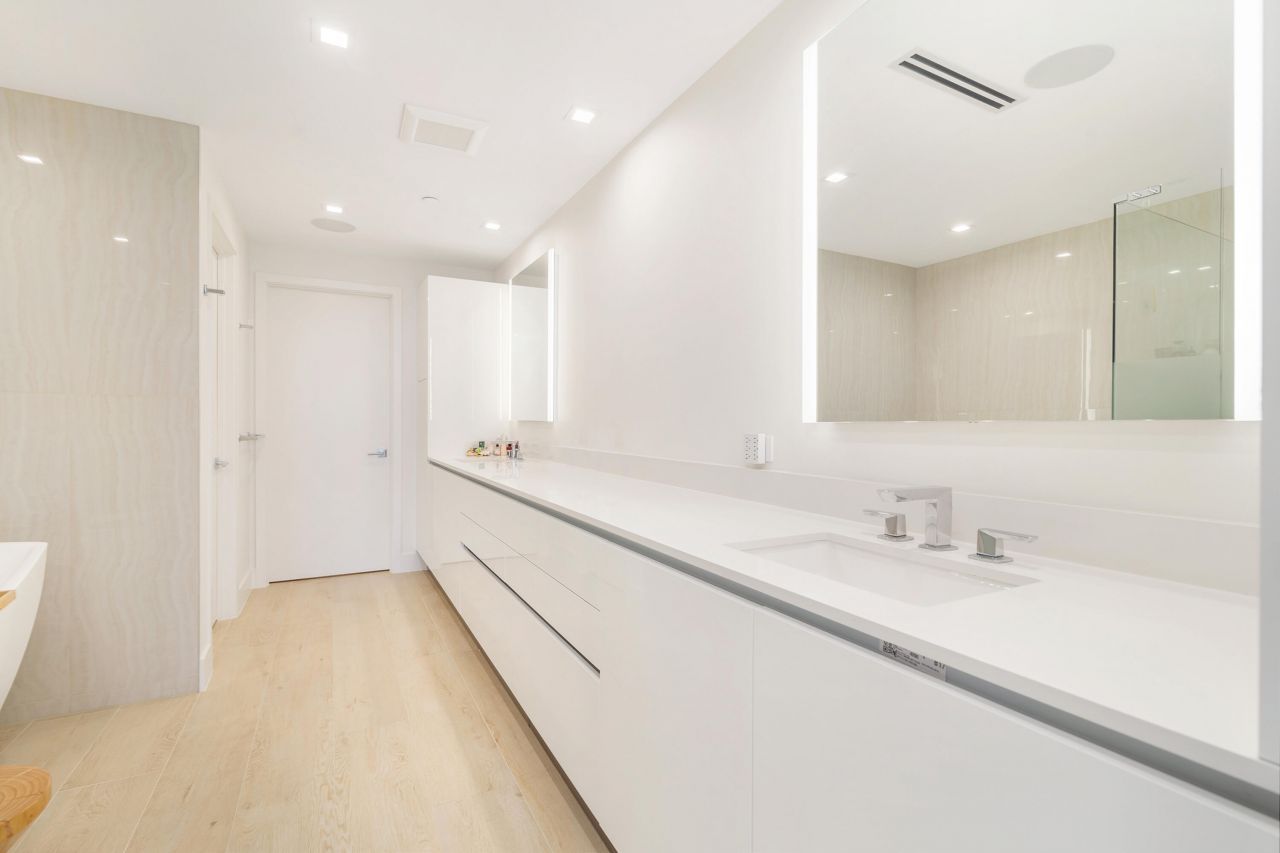 150 Inlet Way, Unit 1 E, Palm Beach Shores, FL 33404 Photo